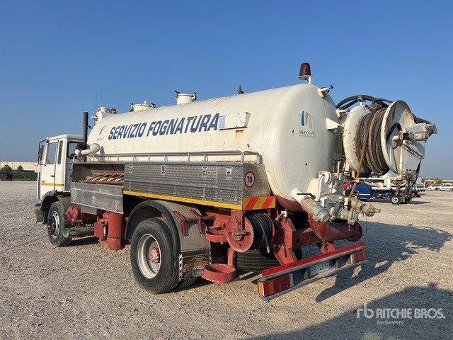 1989 Renault S170 4x2 Vacuum Tanker Truck - Čistič odpadových jam: obrázek 3 1989 Renault S170 4x2 Vacuum Tanker Truck - Čistič odpadových jam: obrázek 3