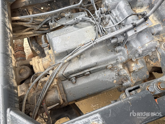 1990 Mercedes-Benz 1722 4x2 Roll-Off Truck - Hákový nosič kontejnerů: obrázek 5 1990 Mercedes-Benz 1722 4x2 Roll-Off Truck - Hákový nosič kontejnerů: obrázek 5