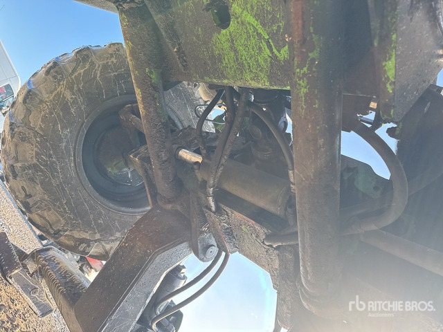 1997 Merlo P30.12 (Inoperable) Telehandler - Teleskopický manipulátor: obrázek 5 1997 Merlo P30.12 (Inoperable) Telehandler - Teleskopický manipulátor: obrázek 5