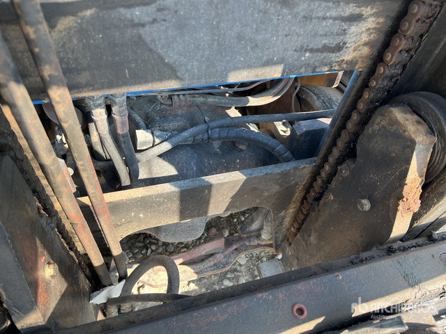 2000 Cat DP25K 2500 kg (Inoperable) Forklift - Vysokozdvižný vozík: obrázek 5 2000 Cat DP25K 2500 kg (Inoperable) Forklift - Vysokozdvižný vozík: obrázek 5