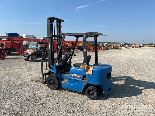 2000 Cat DP25K 2500 kg (Inoperable) Forklift - Vysokozdvižný vozík: obrázek 4 2000 Cat DP25K 2500 kg (Inoperable) Forklift - Vysokozdvižný vozík: obrázek 4