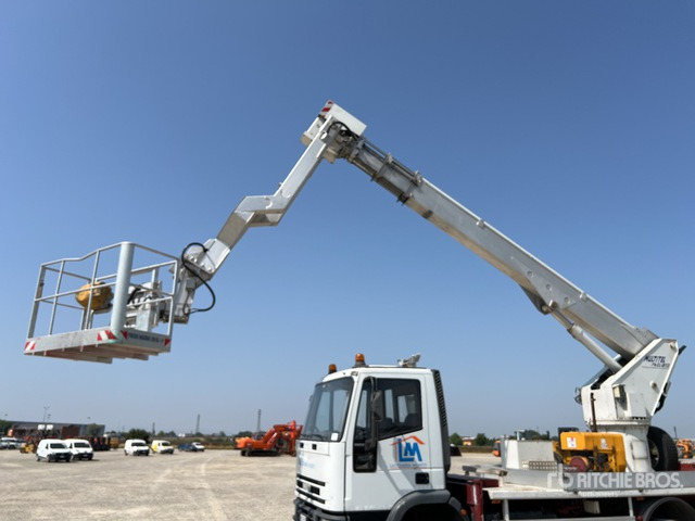 2000 Iveco Eurocargo 130E18 2000 Multitel Pagliero J322.200 ... Bucket Truck - Autoplošina: obrázek 5 2000 Iveco Eurocargo 130E18 2000 Multitel Pagliero J322.200 ... Bucket Truck - Autoplošina: obrázek 5