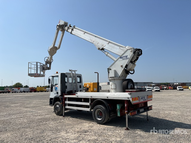 2000 Iveco Eurocargo 130E18 2000 Multitel Pagliero J322.200 ... Bucket Truck - Autoplošina: obrázek 3 2000 Iveco Eurocargo 130E18 2000 Multitel Pagliero J322.200 ... Bucket Truck - Autoplošina: obrázek 3