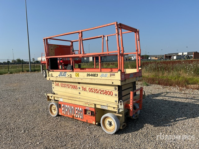 2000 JLG 2646 E3 Electric (Inoperable) Scissor Lift - Nůžková plošina: obrázek 4 2000 JLG 2646 E3 Electric (Inoperable) Scissor Lift - Nůžková plošina: obrázek 4