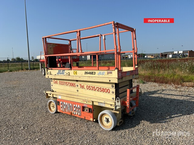 2000 JLG 2646 E3 Electric (Inoperable) Scissor Lift - Nůžková plošina: obrázek 2 2000 JLG 2646 E3 Electric (Inoperable) Scissor Lift - Nůžková plošina: obrázek 2