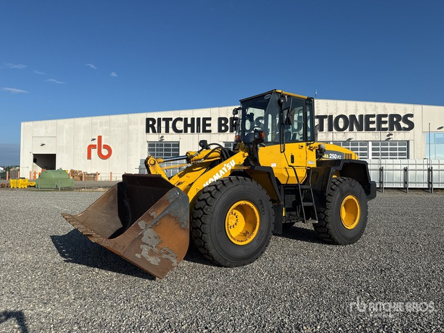 2003 Komatsu WA250-5 Pala gommata - Kolový nakladač: obrázek 1 2003 Komatsu WA250-5 Pala gommata - Kolový nakladač: obrázek 1