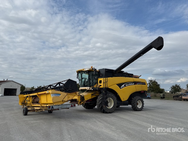 2003 New Holland CX8.80 Mietitrebbia - Sklízecí mlátička: obrázek 2 2003 New Holland CX8.80 Mietitrebbia - Sklízecí mlátička: obrázek 2