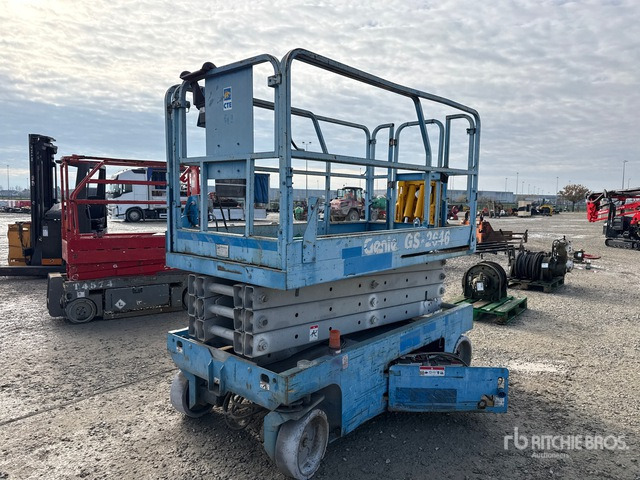 2004 Genie GS2646 (Inoperable) Scissor Lift - Nůžková plošina: obrázek 3 2004 Genie GS2646 (Inoperable) Scissor Lift - Nůžková plošina: obrázek 3