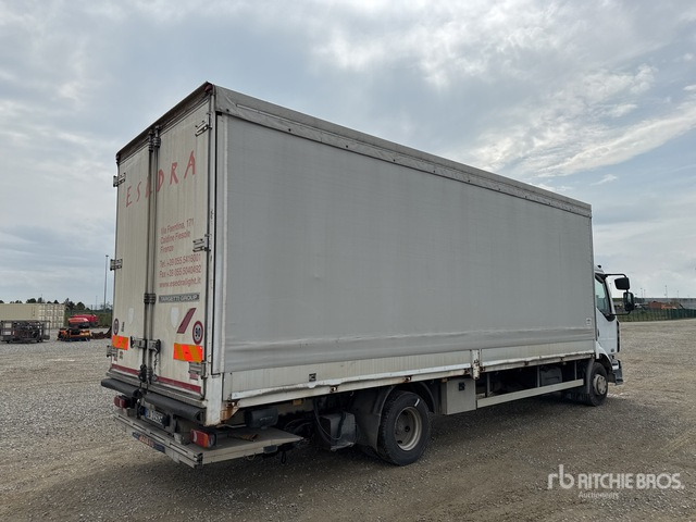 2006 Renault Midlum 220DCI 4x2 Curtain Side Truck - Plachtový nákladní auto: obrázek 4 2006 Renault Midlum 220DCI 4x2 Curtain Side Truck - Plachtový nákladní auto: obrázek 4