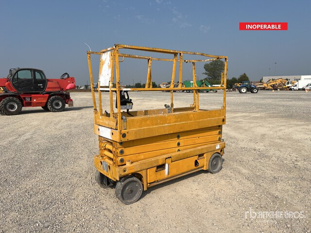 2007 Haulotte Compact 10N Electric (Inoperable) Scissor Lift - Nůžková plošina: obrázek 2 2007 Haulotte Compact 10N Electric (Inoperable) Scissor Lift - Nůžková plošina: obrázek 2