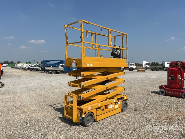2007 Haulotte Compact 10N Electric Scissor Lift - Nůžková plošina: obrázek 4 2007 Haulotte Compact 10N Electric Scissor Lift - Nůžková plošina: obrázek 4