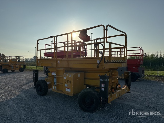 2007 Haulotte H12SX Diesel (Inoperable) Scissor Lift - Nůžková plošina: obrázek 2 2007 Haulotte H12SX Diesel (Inoperable) Scissor Lift - Nůžková plošina: obrázek 2