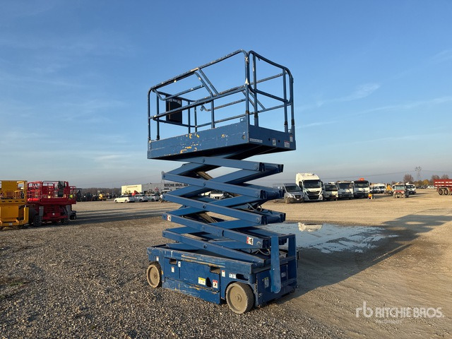 2008 Haulotte Compact12 Electric Scissor Lift - Nůžková plošina: obrázek 3 2008 Haulotte Compact12 Electric Scissor Lift - Nůžková plošina: obrázek 3