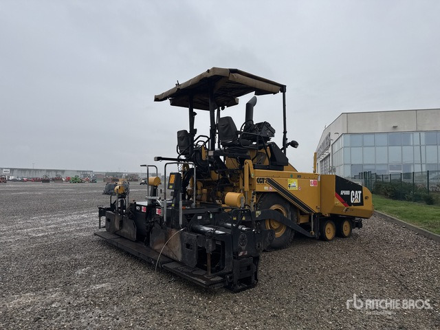 2010 Cat AP600D Wheel Asphalt Paver - Finišér: obrázek 4 2010 Cat AP600D Wheel Asphalt Paver - Finišér: obrázek 4