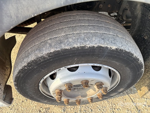 2010 Volvo FL290 4x2 Curtain Side Truck - Plachtový nákladní auto: obrázek 5 2010 Volvo FL290 4x2 Curtain Side Truck - Plachtový nákladní auto: obrázek 5