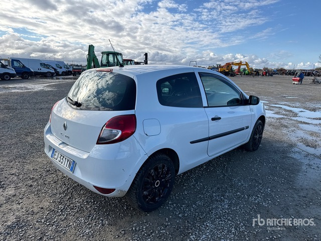 2011 Renault Clio Van Truck - Skříňový nákladní auto: obrázek 3 2011 Renault Clio Van Truck - Skříňový nákladní auto: obrázek 3