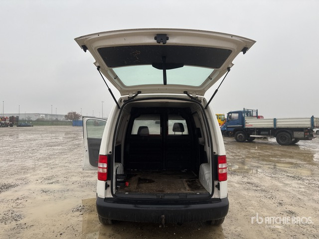 2011 Volkswagen Caddy CNG Van Truck - Skříňový nákladní auto: obrázek 4 2011 Volkswagen Caddy CNG Van Truck - Skříňový nákladní auto: obrázek 4