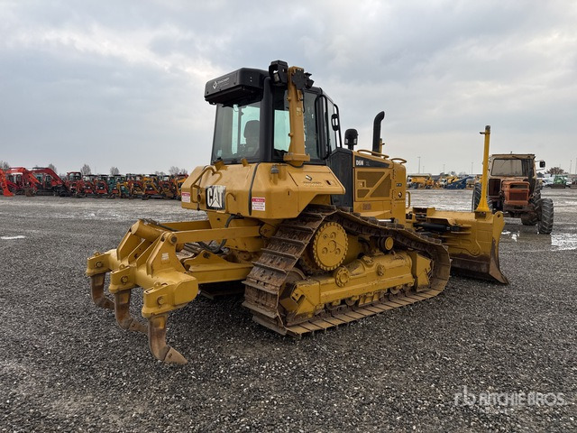 2012 Cat D6N XL Crawler Dozer - Buldozer: obrázek 3 2012 Cat D6N XL Crawler Dozer - Buldozer: obrázek 3