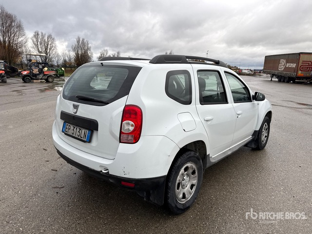 2012 Dacia Duster SUV - SUV: obrázek 3 2012 Dacia Duster SUV - SUV: obrázek 3