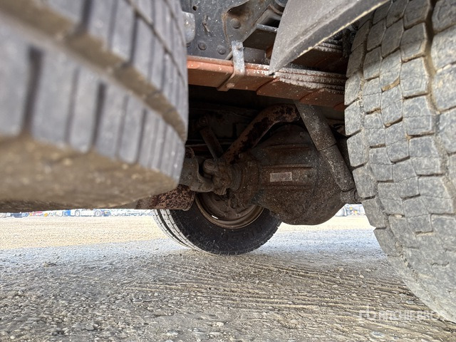 Plachtový nákladní auto 2014 Isuzu NPR 75 4x2 Curtain Side Truck: obrázek 6