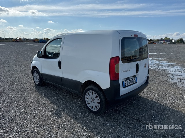 2015 Fiat Fiorino Autocarro furgonato - Malá dodávka: obrázek 3 2015 Fiat Fiorino Autocarro furgonato - Malá dodávka: obrázek 3