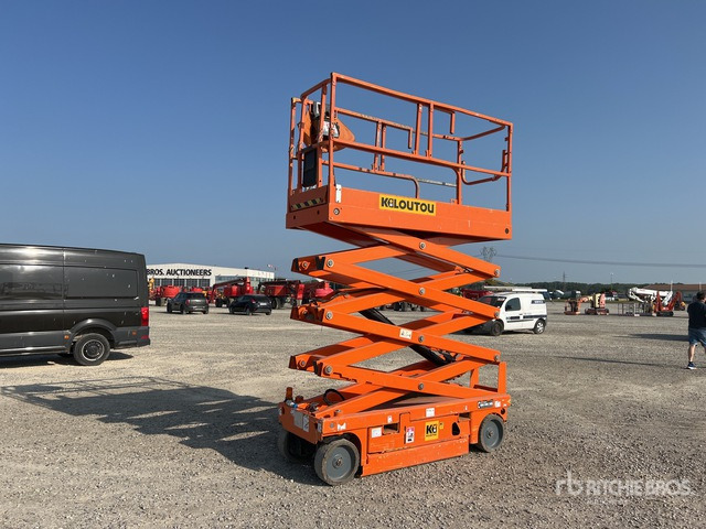 2015 Haulotte Compact 10 Electric Scissor Lift - Nůžková plošina: obrázek 3 2015 Haulotte Compact 10 Electric Scissor Lift - Nůžková plošina: obrázek 3