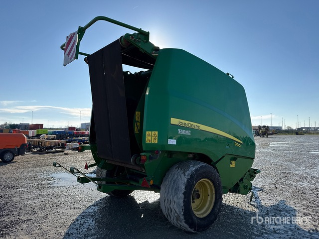2015 John Deere 990 Round Baler - Lis na válcové balíky: obrázek 3 2015 John Deere 990 Round Baler - Lis na válcové balíky: obrázek 3