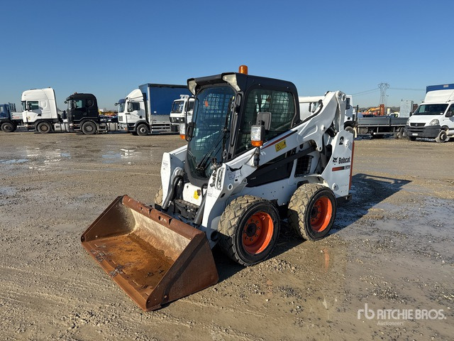 2016 Bobcat S570 Two-Speed Skid Steer Loader - Smykový nakladač: obrázek 1 2016 Bobcat S570 Two-Speed Skid Steer Loader - Smykový nakladač: obrázek 1
