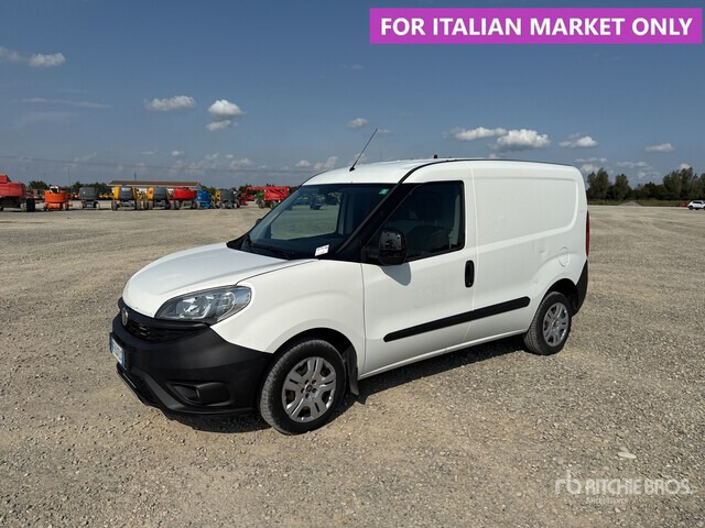 2016 Fiat Doblo Autocarro furgonato - Malá dodávka: obrázek 1 2016 Fiat Doblo Autocarro furgonato - Malá dodávka: obrázek 1