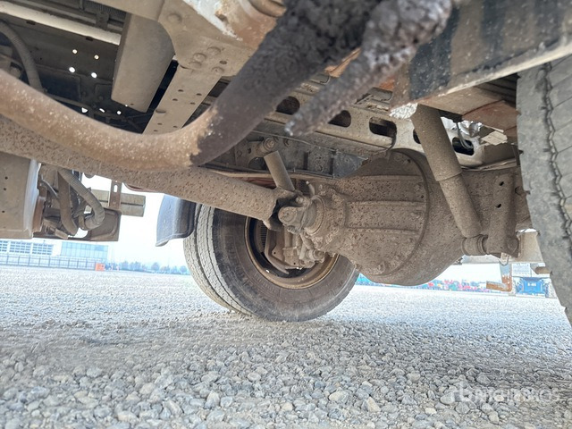 2016 Isuzu NPR 75 4x2 Waste Collection Truck - Vůz na odvoz odpadků: obrázek 4 2016 Isuzu NPR 75 4x2 Waste Collection Truck - Vůz na odvoz odpadků: obrázek 4