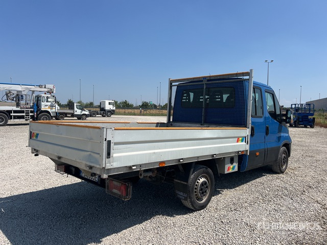2016 Iveco Daily 35S11 Crew Cab Flatbed Truck - Dodávka valník: obrázek 3 2016 Iveco Daily 35S11 Crew Cab Flatbed Truck - Dodávka valník: obrázek 3