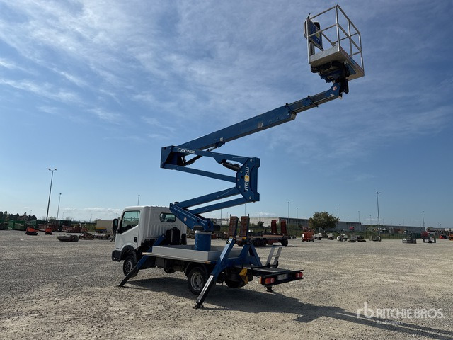 2016 Nissan Cabstar 35.12 2016 Socage DA324 EU5B 24 m on Bucket Truck - Autoplošina: obrázek 3 2016 Nissan Cabstar 35.12 2016 Socage DA324 EU5B 24 m on Bucket Truck - Autoplošina: obrázek 3