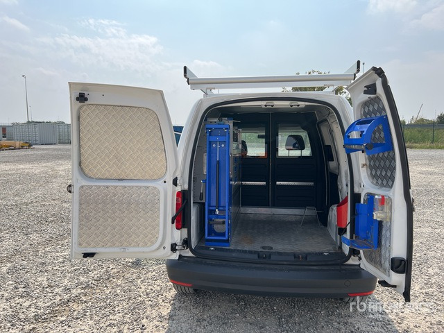 2017 Volkswagen Caddy 2.0 TDI 122CV 4MOTION VAN E6 Van Truck - Malá dodávka: obrázek 4 2017 Volkswagen Caddy 2.0 TDI 122CV 4MOTION VAN E6 Van Truck - Malá dodávka: obrázek 4