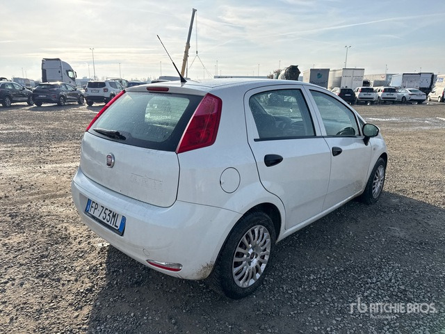 2018 Fiat Grande Punto Van Truck - Osobní auto: obrázek 3 2018 Fiat Grande Punto Van Truck - Osobní auto: obrázek 3