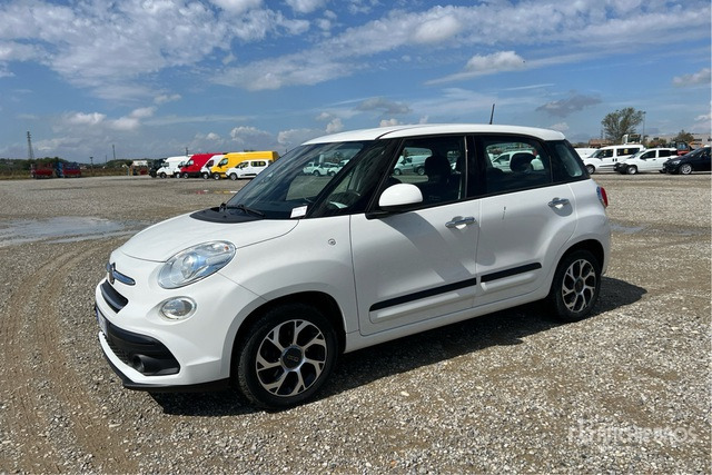 2019 Fiat 500L 1.3 MTJ BUSINESS DUALOGIC 95CV AUTO Automobile - Osobní auto: obrázek 3 2019 Fiat 500L 1.3 MTJ BUSINESS DUALOGIC 95CV AUTO Automobile - Osobní auto: obrázek 3