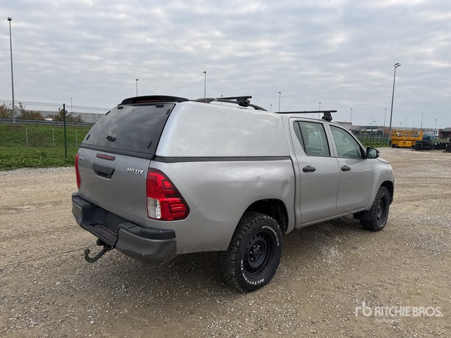 2019 Toyota Hilux Crew Cab Pickup - Pick-up: obrázek 3 2019 Toyota Hilux Crew Cab Pickup - Pick-up: obrázek 3
