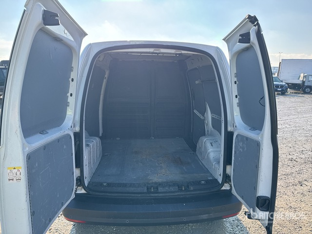 2019 Volkswagen Caddy 2.0 TDI 122CV 4x4 BUSINESS Van Truck - Skříňový nákladní auto: obrázek 4 2019 Volkswagen Caddy 2.0 TDI 122CV 4x4 BUSINESS Van Truck - Skříňový nákladní auto: obrázek 4