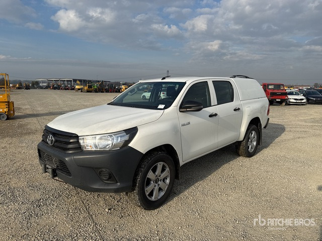 2020 Toyota Hilux Crew Cab Pickup - Pick-up: obrázek 2 2020 Toyota Hilux Crew Cab Pickup - Pick-up: obrázek 2
