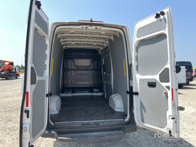 2020 Volkswagen Crafter Panel Medium Wheelbase 2.0 TDI ... Van Truck - Furgon: obrázek 5 2020 Volkswagen Crafter Panel Medium Wheelbase 2.0 TDI ... Van Truck - Furgon: obrázek 5