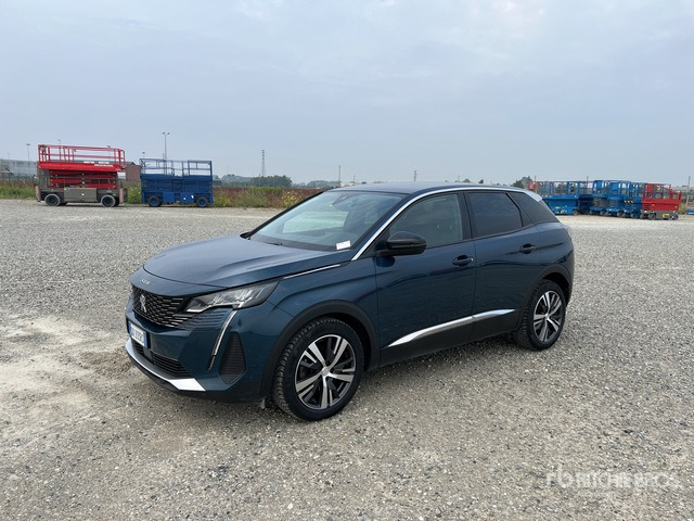 2022 Peugeot 3008 BLUEHDI 130 SeS ALLURE SUV - SUV: obrázek 3 2022 Peugeot 3008 BLUEHDI 130 SeS ALLURE SUV - SUV: obrázek 3