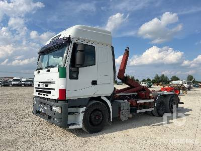IVECO MAGIRUS 260E43/ 6x2 Sleeper - Hákový nosič kontejnerů: obrázek 1 IVECO MAGIRUS 260E43/ 6x2 Sleeper - Hákový nosič kontejnerů: obrázek 1