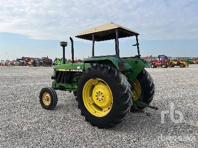 JOHN DEERE 2650 - Traktor: obrázek 2 JOHN DEERE 2650 - Traktor: obrázek 2