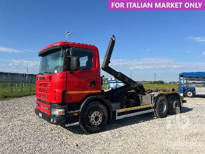 SCANIA 124L420 6x2 - Hákový nosič kontejnerů: obrázek 1 SCANIA 124L420 6x2 - Hákový nosič kontejnerů: obrázek 1