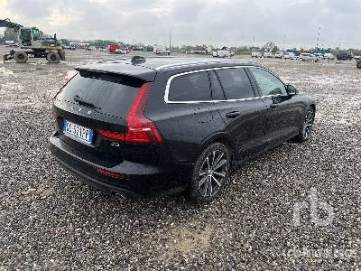 VOLVO V60 SW D3 AUTO MOMENTUM BUSINESS PRO N1 - Osobní auto: obrázek 3 VOLVO V60 SW D3 AUTO MOMENTUM BUSINESS PRO N1 - Osobní auto: obrázek 3