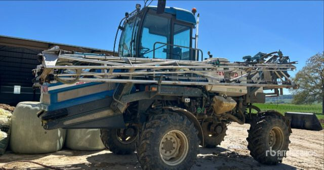 1996 Evrard Alpha 2500 28 m 4x4 Pulverisateur Automoteur Self-Propelled Sprayer - Samochodný postřikovač: obrázek 1 1996 Evrard Alpha 2500 28 m 4x4 Pulverisateur Automoteur Self-Propelled Sprayer - Samochodný postřikovač: obrázek 1