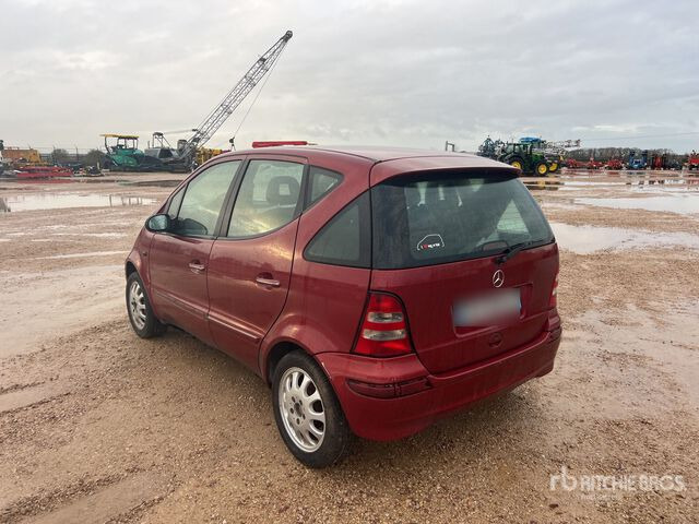 2001 Mercedes-Benz Classe A (Inoperable) Automobile - Osobní auto: obrázek 2 2001 Mercedes-Benz Classe A (Inoperable) Automobile - Osobní auto: obrázek 2