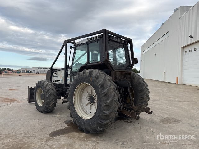 2003 Valmet 8950HI 4x4 Tracteur Agricole 4WD Tractor - Traktor: obrázek 4 2003 Valmet 8950HI 4x4 Tracteur Agricole 4WD Tractor - Traktor: obrázek 4