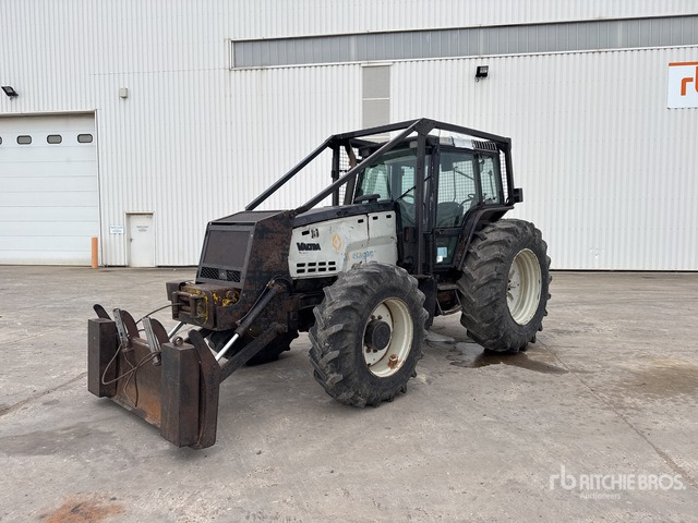 2003 Valmet 8950HI 4x4 Tracteur Agricole 4WD Tractor - Traktor: obrázek 1 2003 Valmet 8950HI 4x4 Tracteur Agricole 4WD Tractor - Traktor: obrázek 1