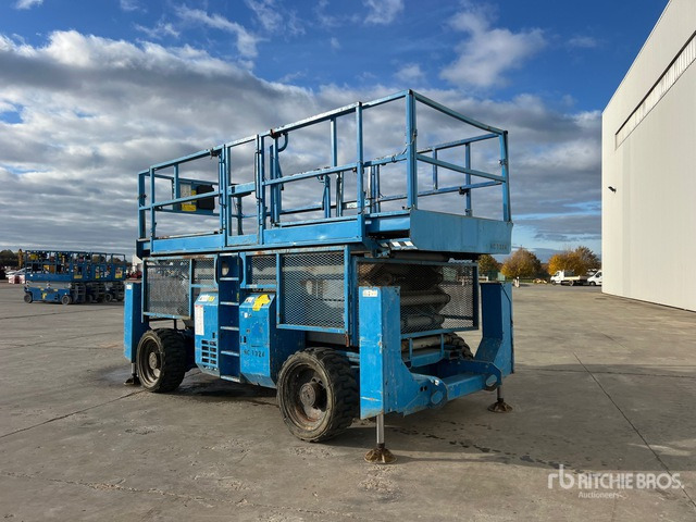 2007 Genie GS4390 4x4 Nacelle Ciseaux Diesel Scissor Lift - Nůžková plošina: obrázek 3 2007 Genie GS4390 4x4 Nacelle Ciseaux Diesel Scissor Lift - Nůžková plošina: obrázek 3