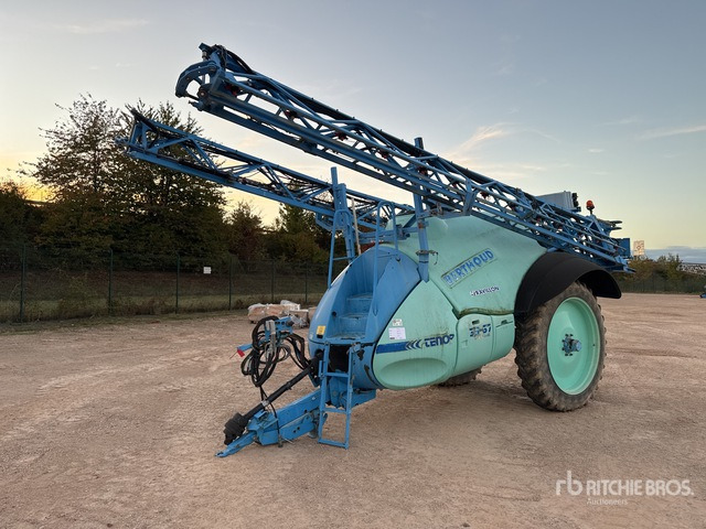 2008 Berthoud Tenor 35-37 28 m High Clearance Pulverisate ... Pull-Type Sprayer - Tažený postřikovač: obrázek 1 2008 Berthoud Tenor 35-37 28 m High Clearance Pulverisate ... Pull-Type Sprayer - Tažený postřikovač: obrázek 1